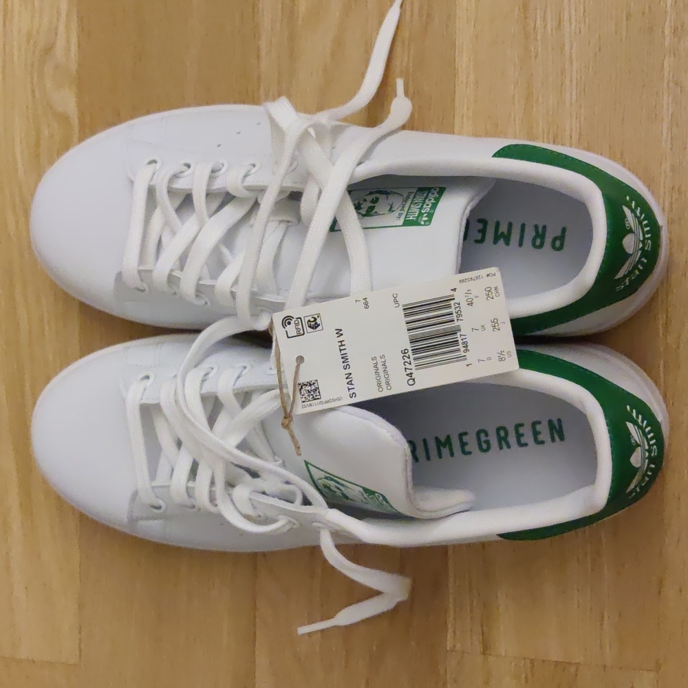 Brand new Stan Smith women